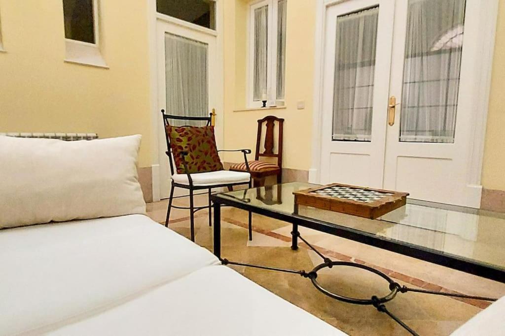 Apartamento J Costa 15- Alameda Hercules إشبيلية المظهر الخارجي الصورة